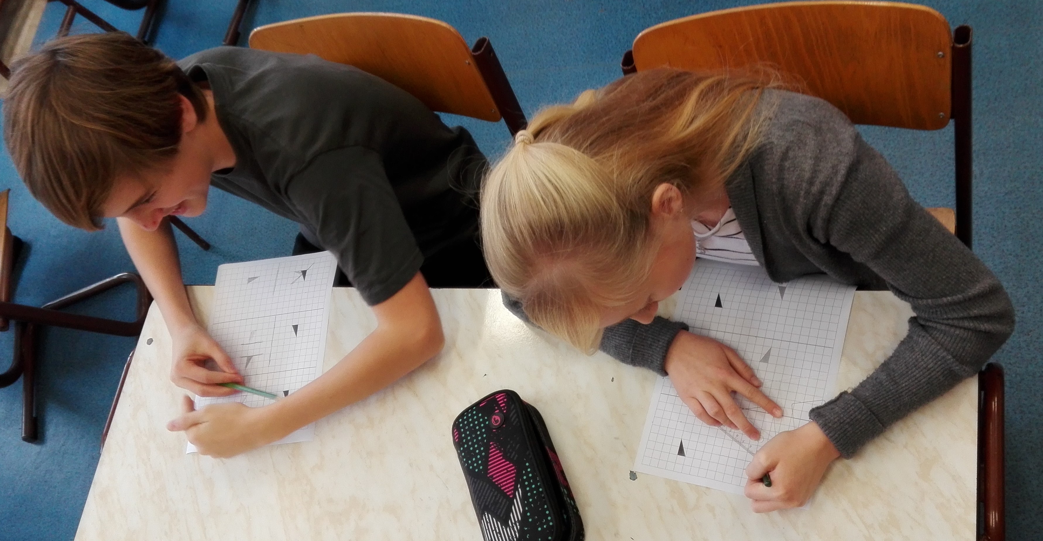 Známá i neznámá souměrnost a Praha