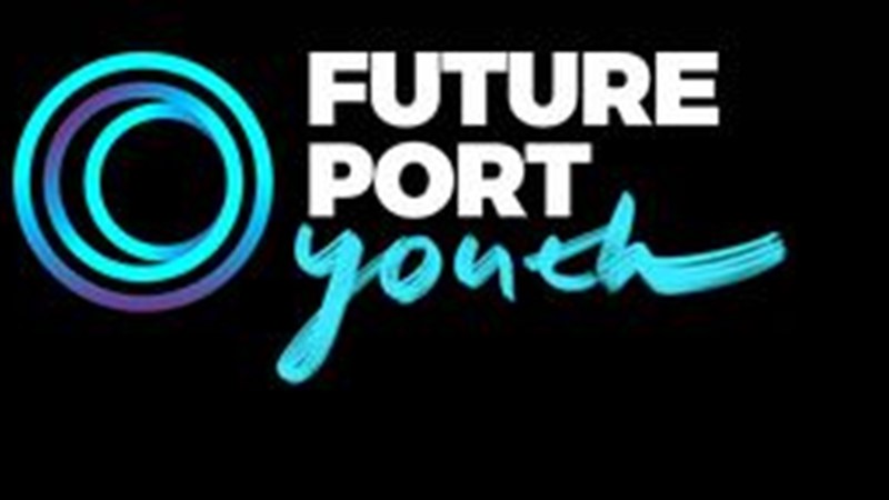 Mládí a technologie vpřed! Konference Future Port Youth nabídla zářnou vizi budoucnosti