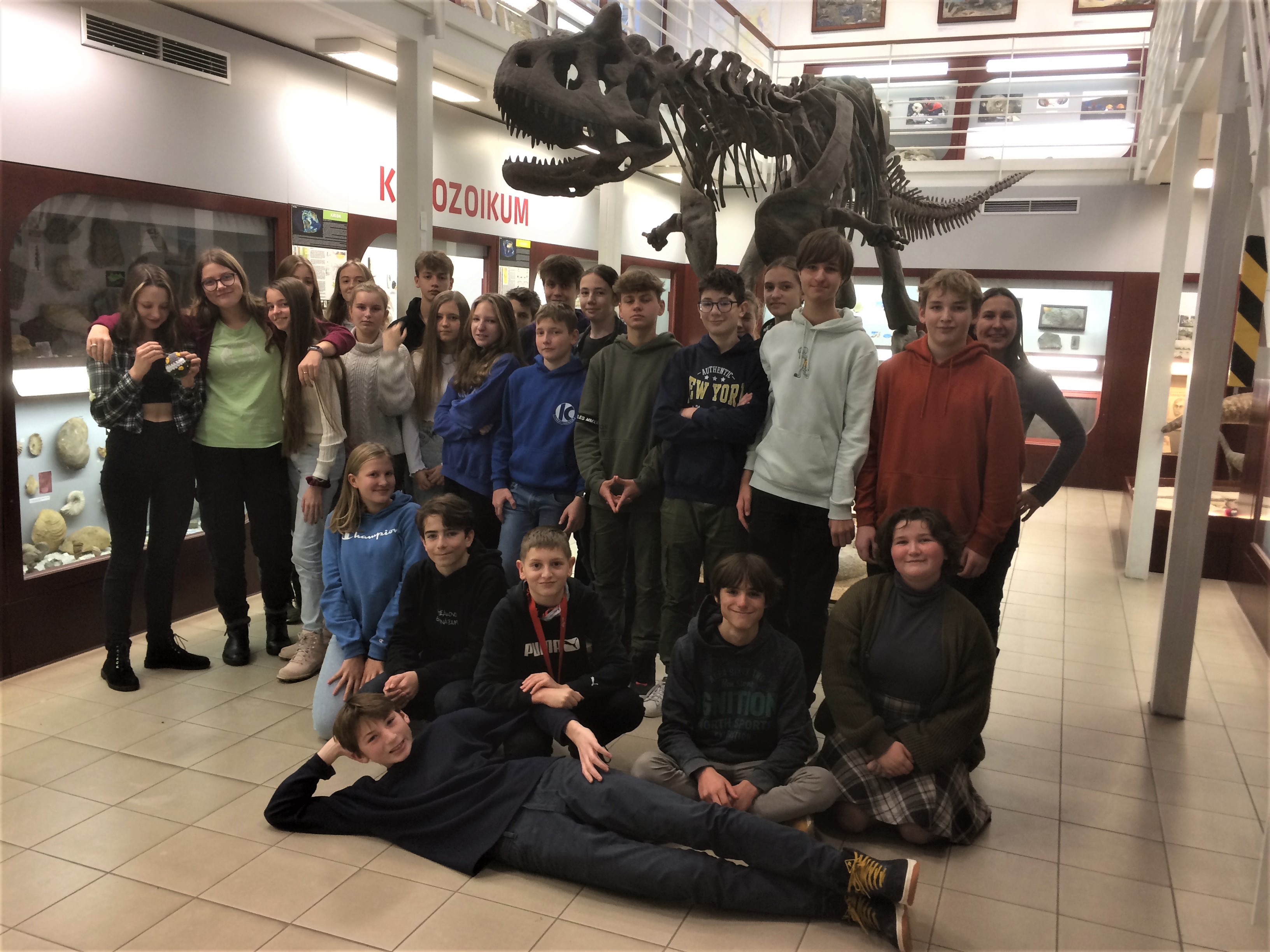 3.G v objetí dinosaura. Vánoční besídka v muzeu fosilií.