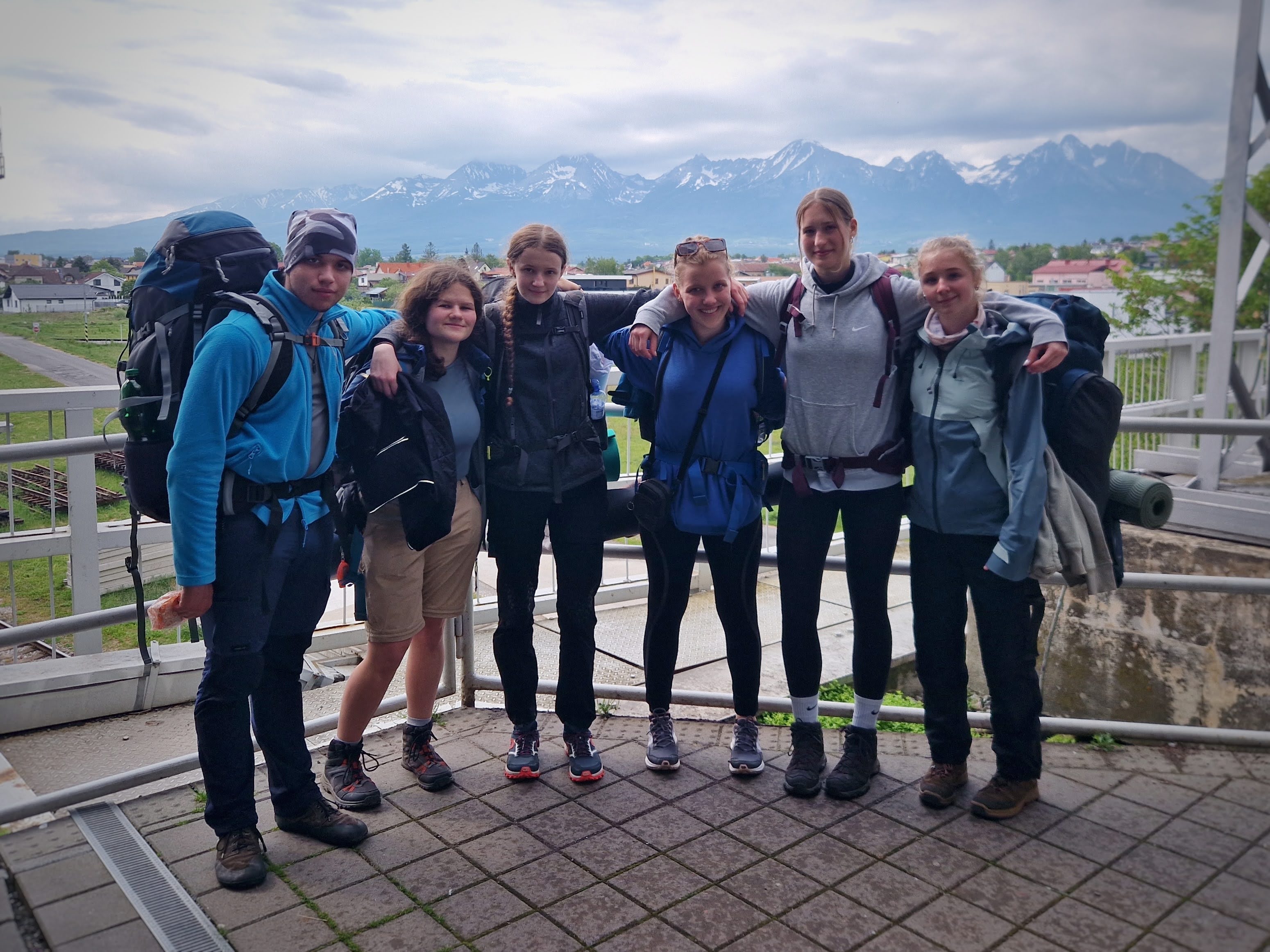 V ráji (zase) pršelo