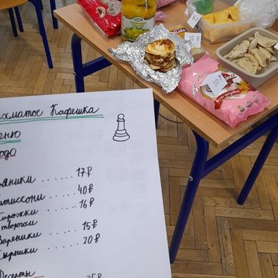 Pět hvězdiček z pěti. Ruský restaurant otevřel v učebně 30