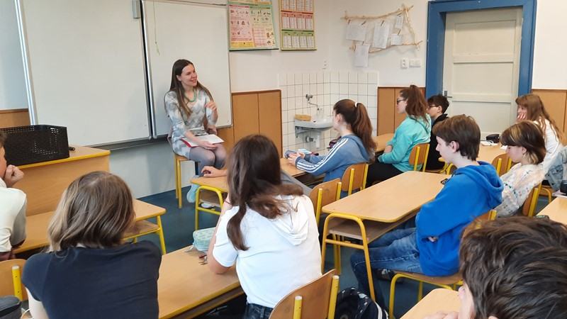 Šelma napadla bezbrannou seniorku a její vnučku! napsali v tercii