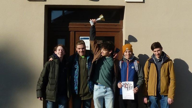 Šachové dostihy s vítězným koncem
