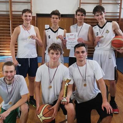 Sportovní úspěch pod bezednými koši