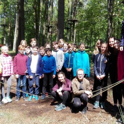 Sekunda na lanech a v korunách stromů