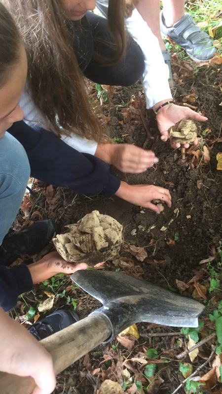Archeologové na vlastní kůži