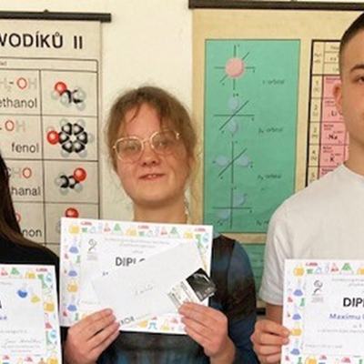 Okresní kolo Chemické olympiády: Naše studentky obsadily první dvě místa