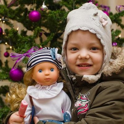 Darovat radost pod stromeček můžou jednotlivci i celé třídy
