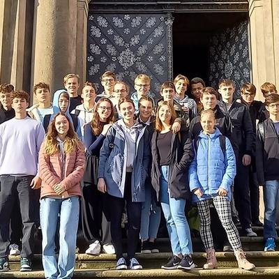 Vystoupení Hudby Hradní stráže v kostele sv. Jana Nepomuckého