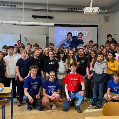 Kup kodein, Elita národa, Snažili jsme se, Banánci, Tři bramboři a další v oblastním kole pIšQworek